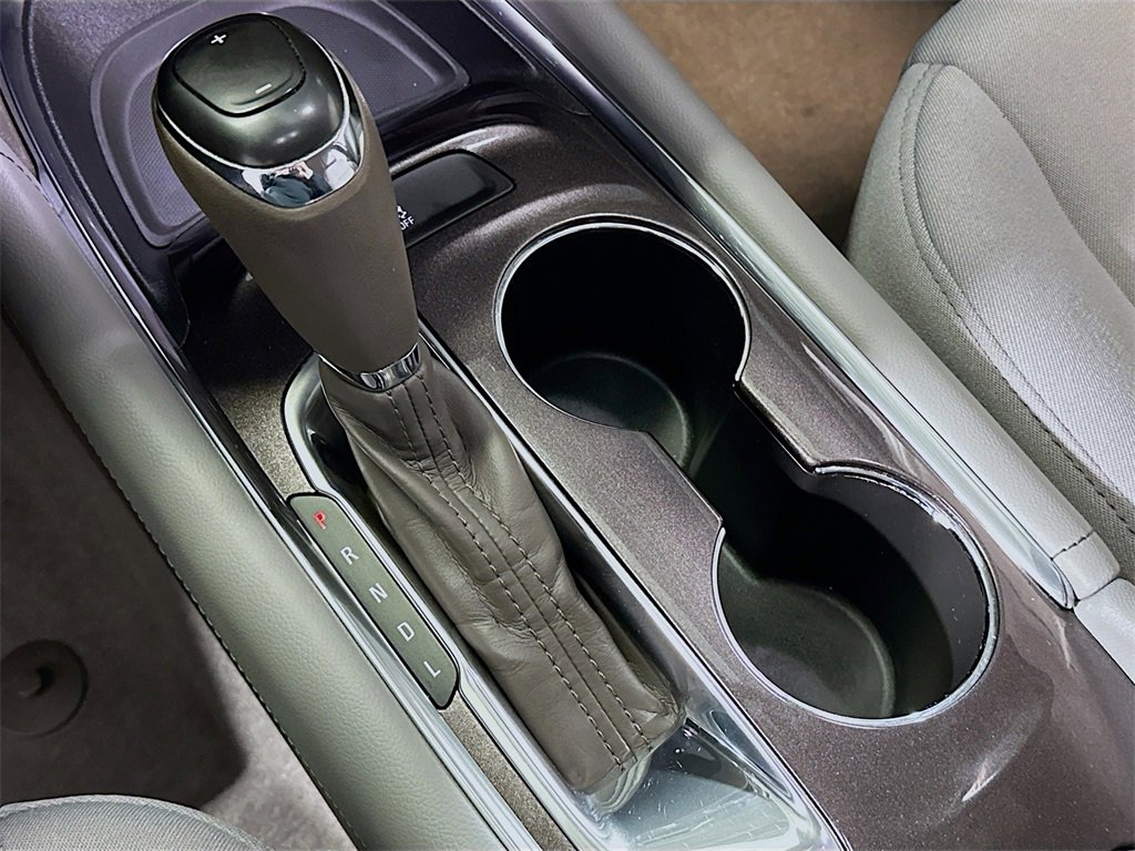 Used 2016 Chevrolet Malibu LT image 17