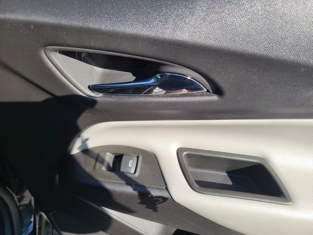 Used 2023 Chevrolet Equinox LT FWD image 14