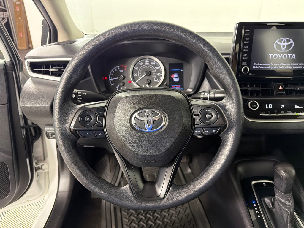 Used 2022 Toyota Corolla LE FWD image 14