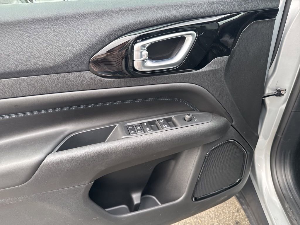 New 2026 Jeep Compass Latitude AWD/4WD image 20