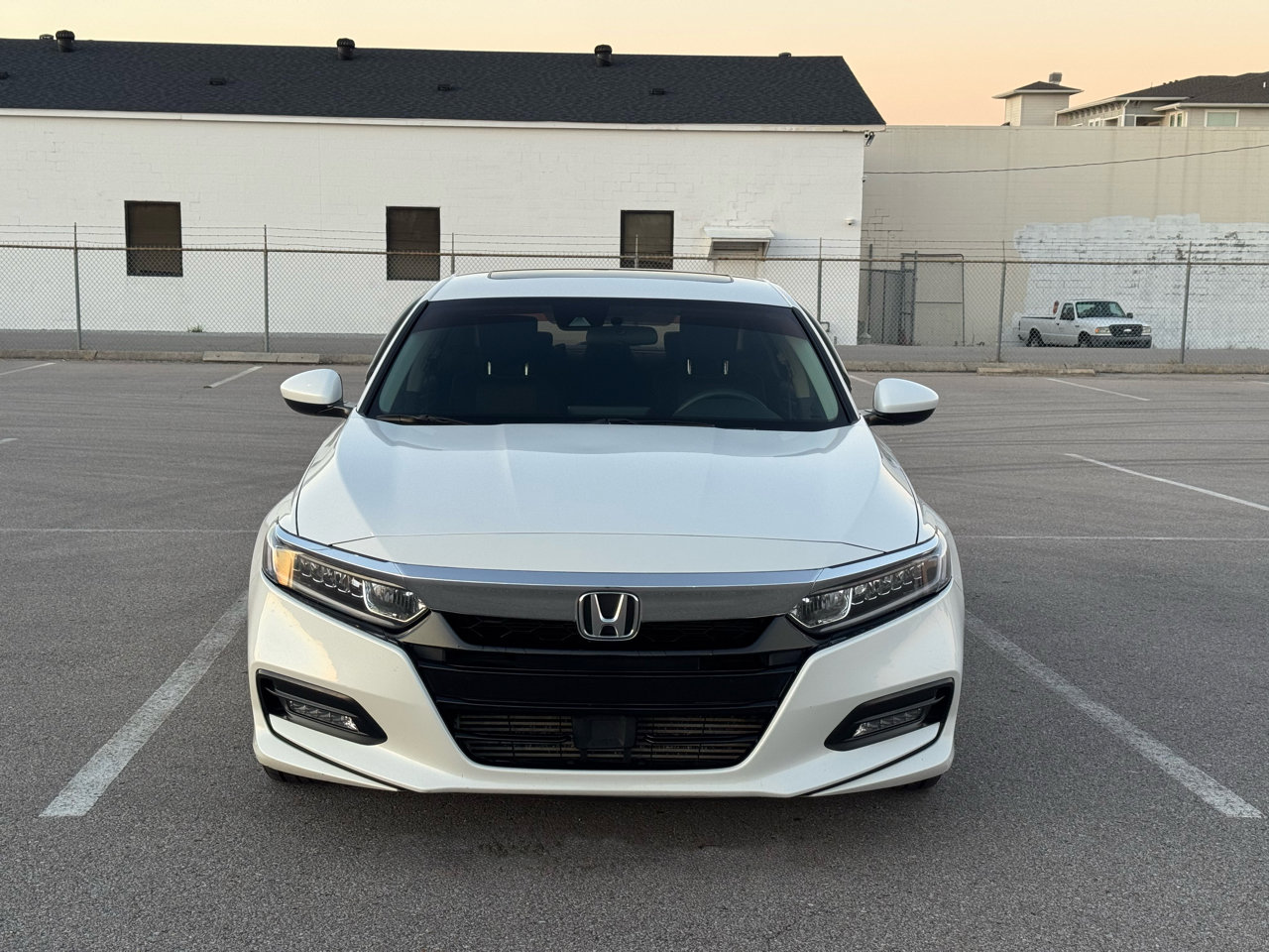 Used 2018 Honda Accord EX image 3