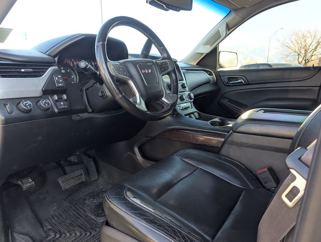 Used 2015 GMC Yukon SLT AWD/4WD image 24
