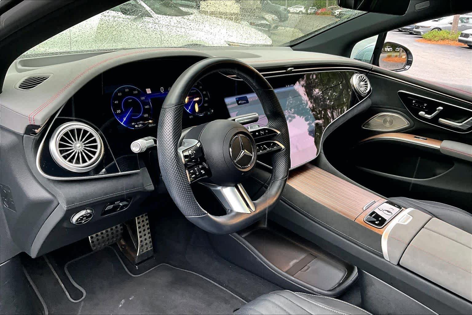 Used 2022 Mercedes-Benz EQS 580 4MATIC Sedan image 17