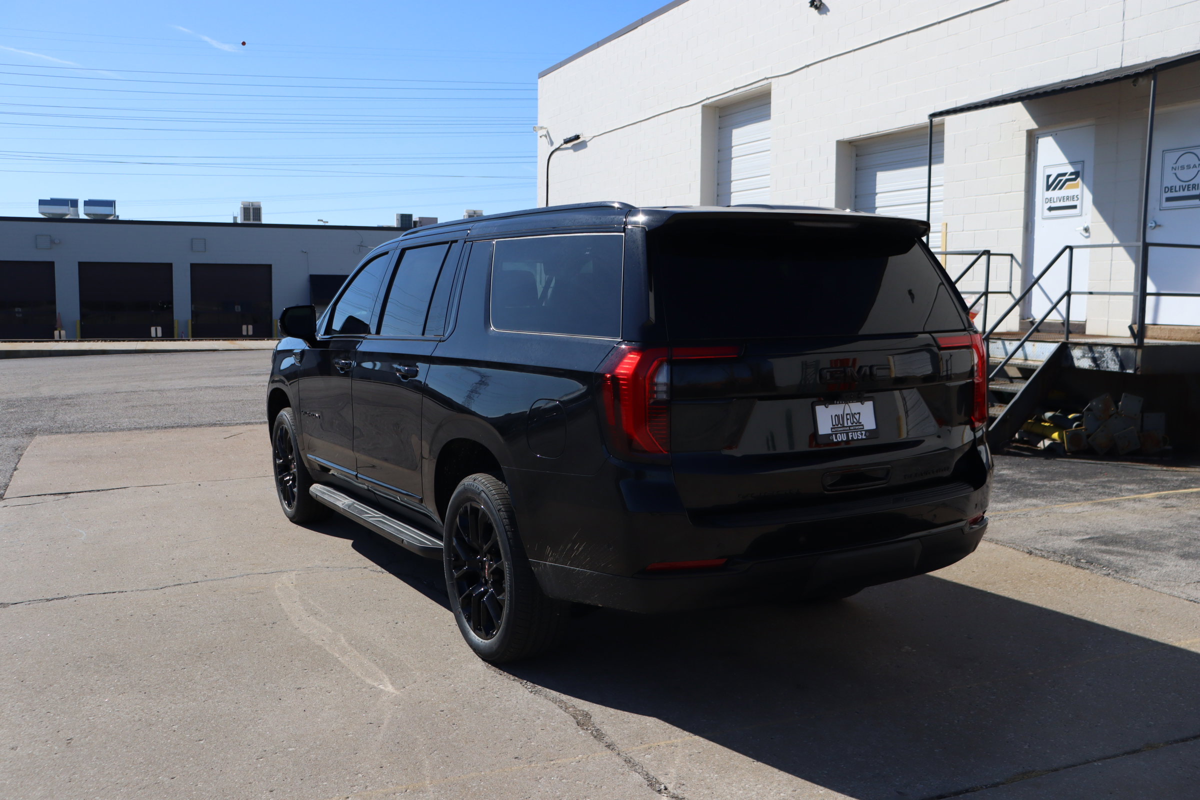 New 2026 GMC Yukon XL Elevation w/ Elevation Premium Package AWD/4WD image 5
