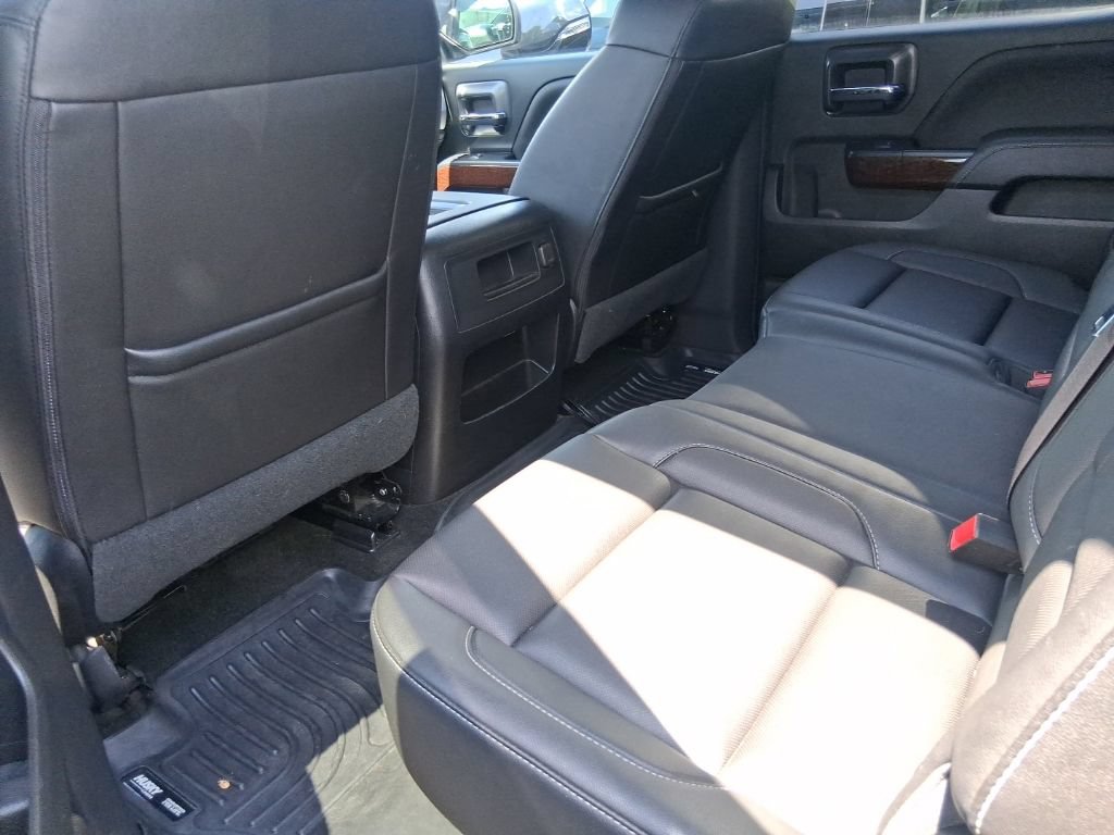 Used 2017 GMC Sierra 1500 SLT AWD/4WD image 3