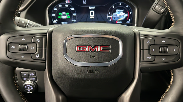 Used 2025 GMC Sierra 3500 AT4 w/ AT4 Premium Plus Package AWD/4WD image 16