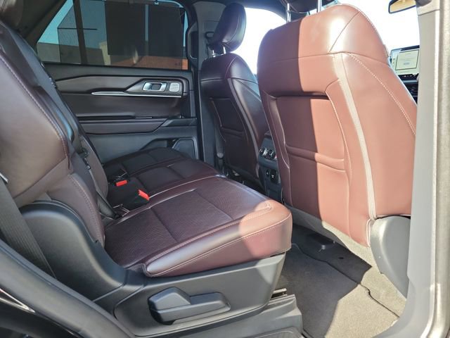 Certified 2025 Ford Explorer Platinum AWD/4WD image 25