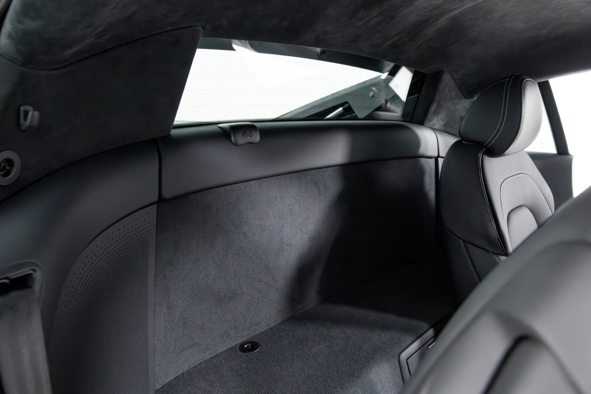 Used 2015 Audi R8 Competition image 42