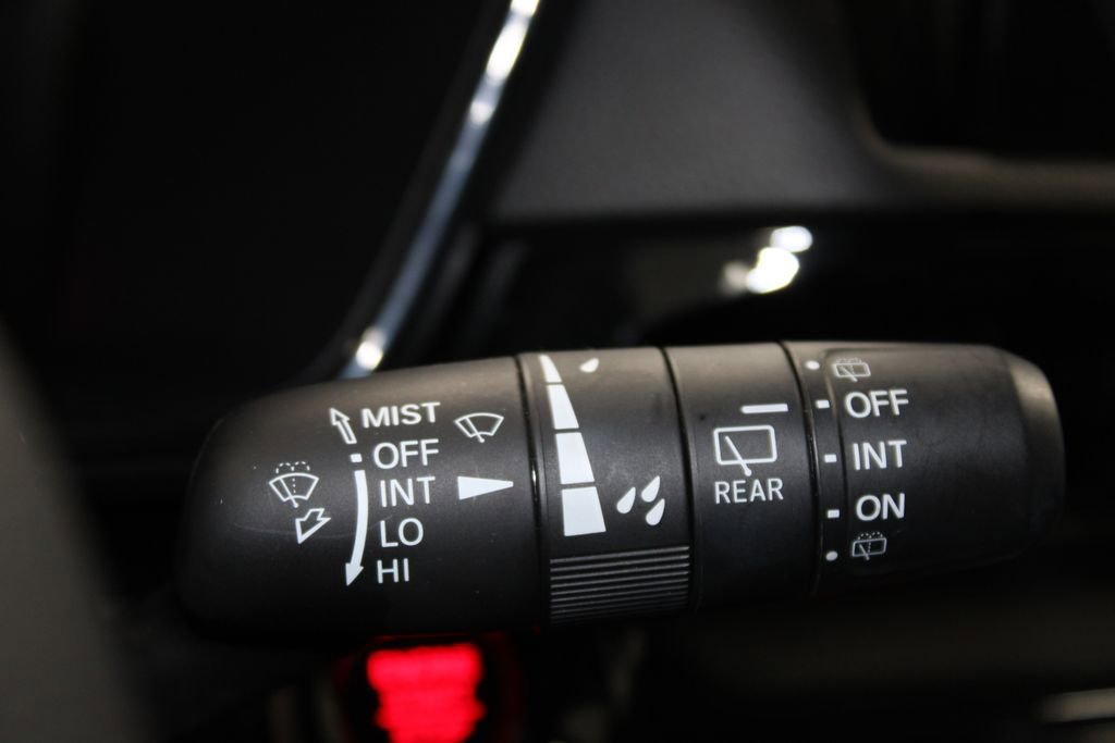 Used 2025 Honda CR-V EX-L image 38