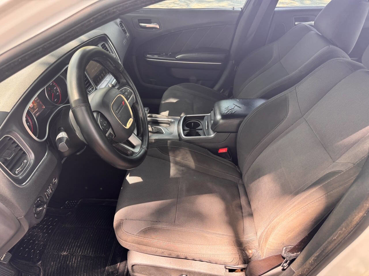 Used 2015 Dodge Charger SXT image 8