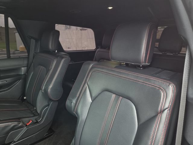 Used 2022 Ford Expedition Limited AWD/4WD image 36