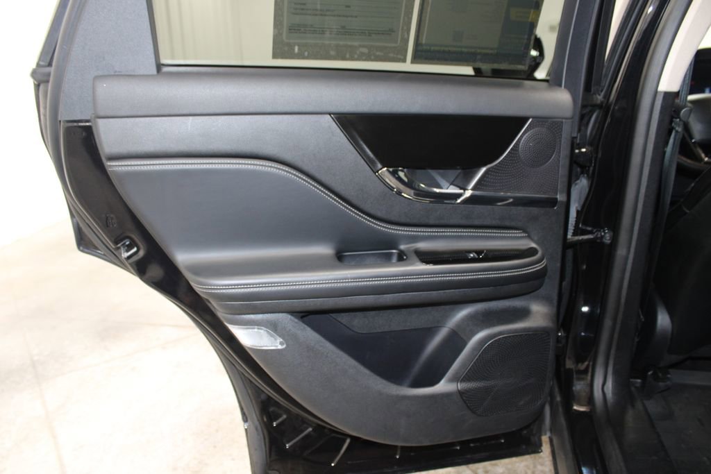 Used 2024 Lincoln Corsair AWD w/ Equipment Group 101A image 23