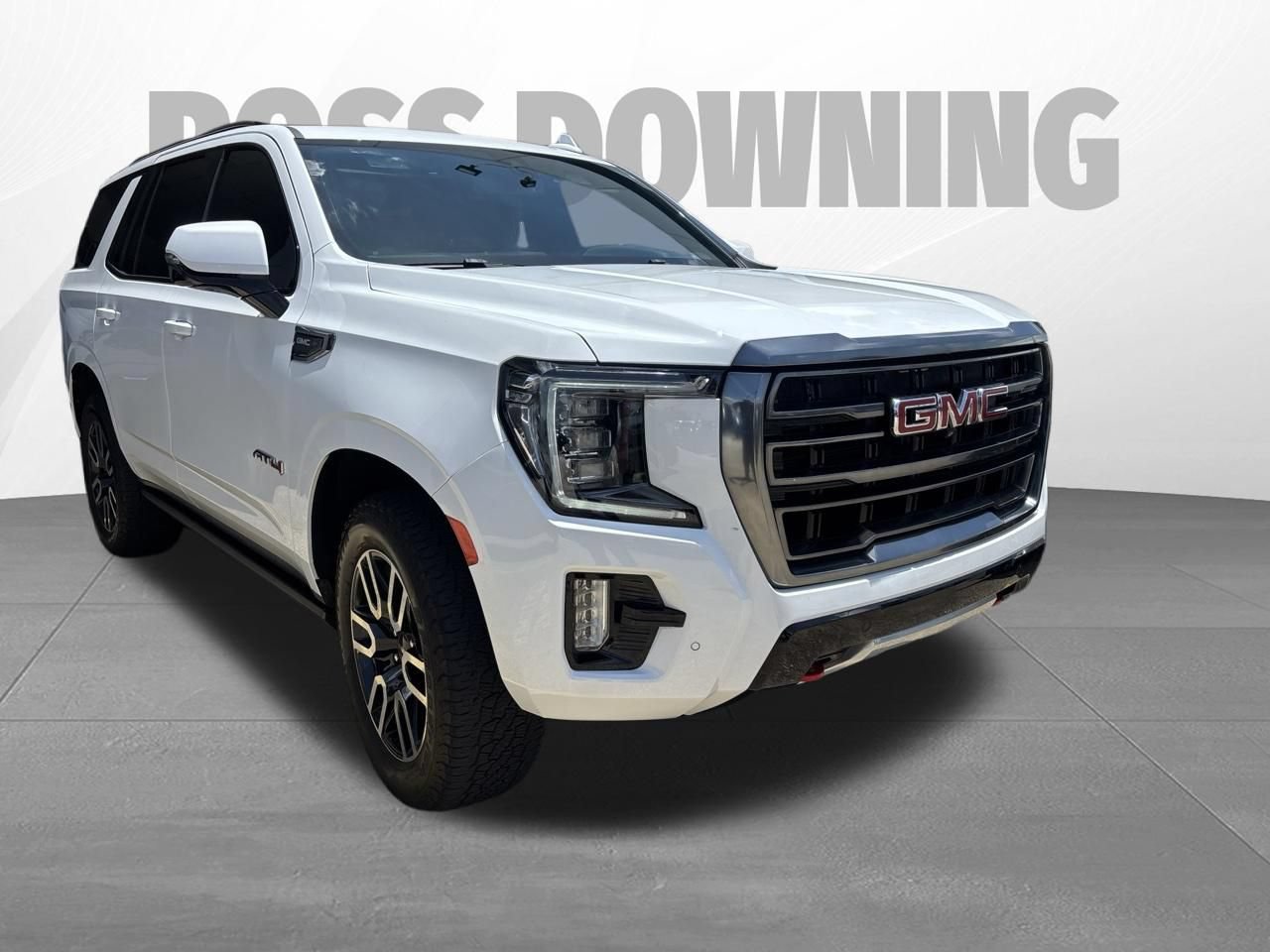 Used 2021 GMC Yukon AT4 w/ AT4 Premium Package AWD/4WD image 3