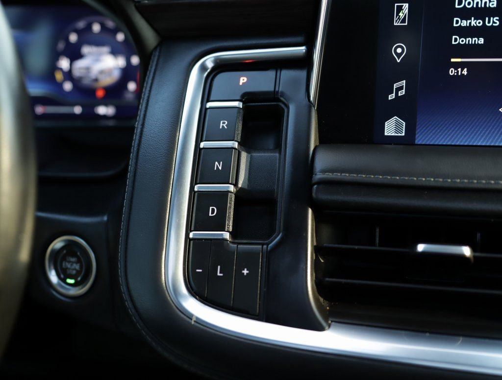 Used 2023 Chevrolet Tahoe LT w/ Luxury Package image 21