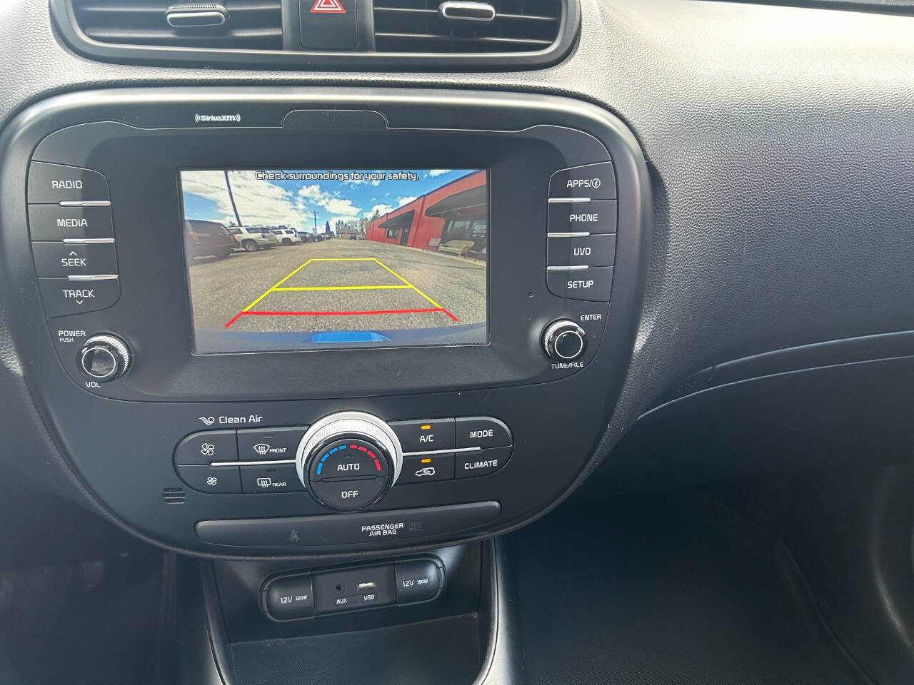 Used 2019 Kia Soul + FWD image 10