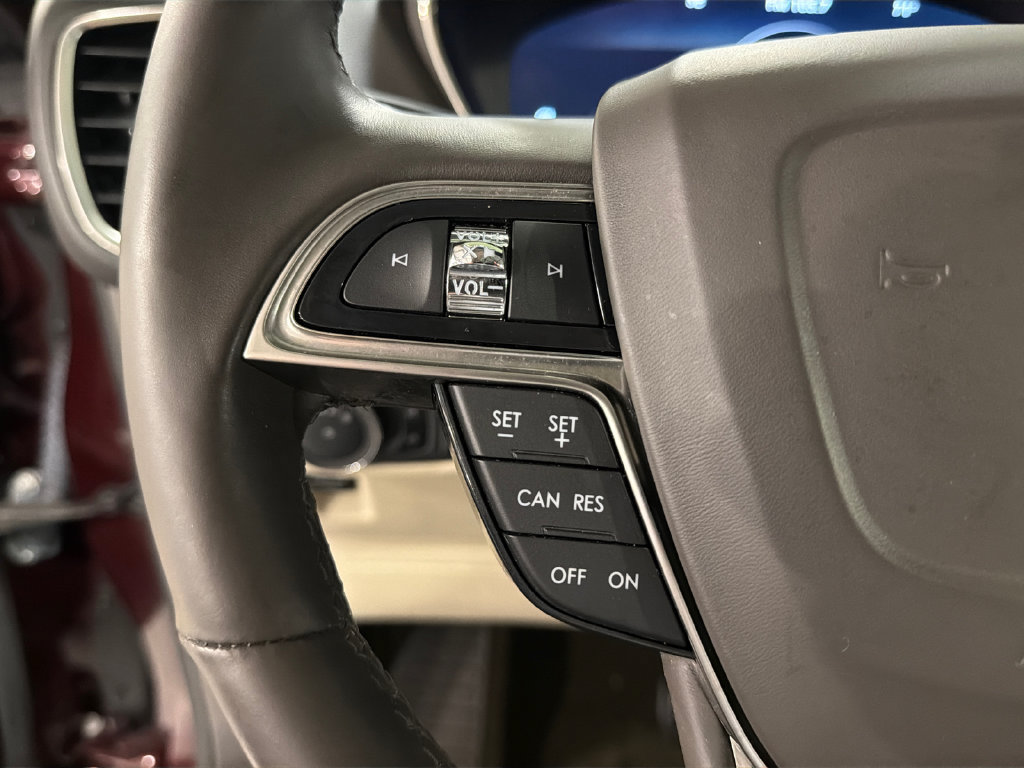 Used 2019 Lincoln Nautilus Reserve AWD/4WD image 13