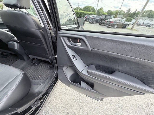 Used 2016 Subaru Forester 2.5i Limited AWD/4WD image 18