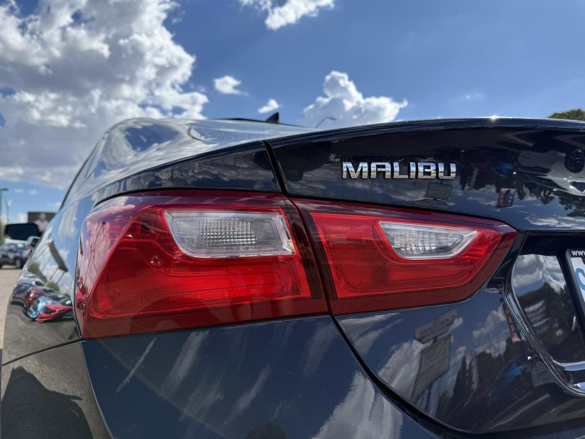 Used 2023 Chevrolet Malibu LT image 7