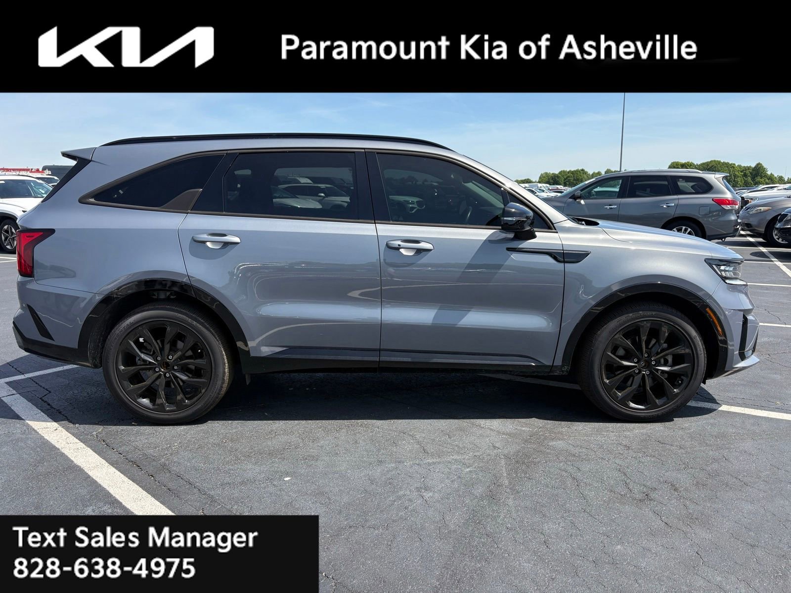 Certified 2023 Kia Sorento SX FWD image 2