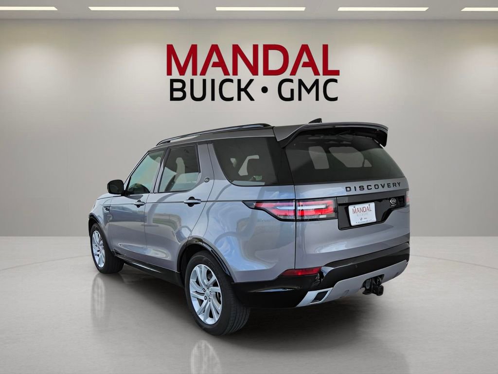 Used 2020 Land Rover Discovery Landmark image 8
