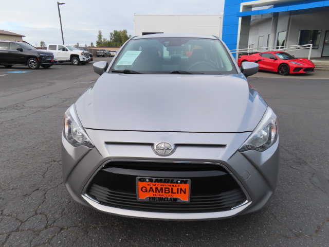 Used 2016 Scion iA FWD image 2