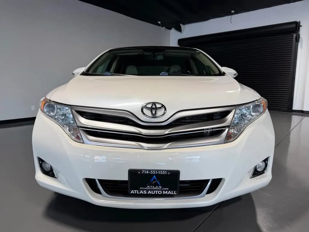 Used 2013 Toyota Venza XLE w/ XLE Premium Pkg FWD image 2