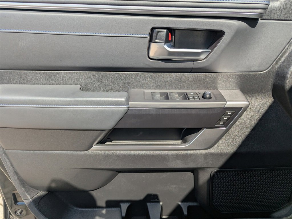 Used 2023 Toyota Tundra Platinum image 26