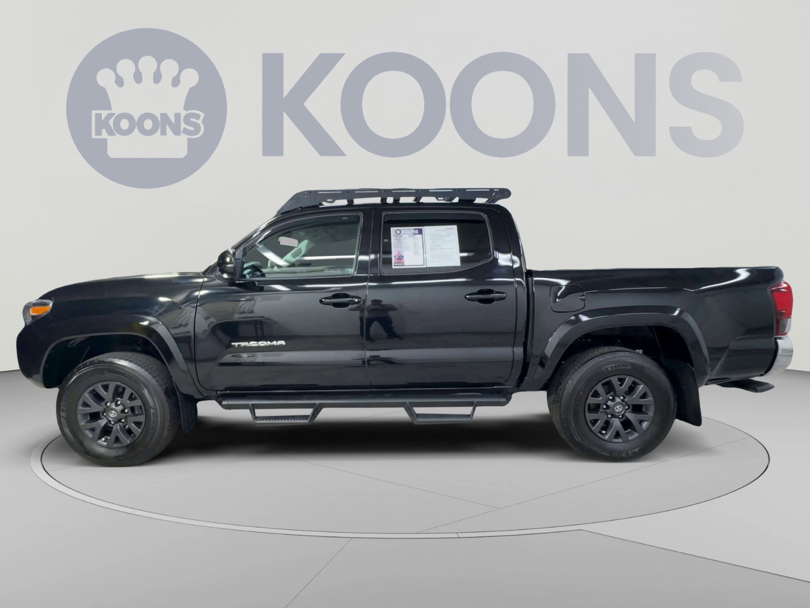 Used 2023 Toyota Tacoma SR5 AWD/4WD image 7