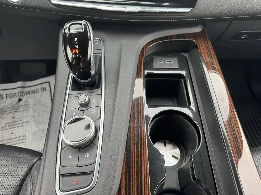 Used 2021 Cadillac Escalade Premium Luxury w/ Driver Assist Tech Package image 33