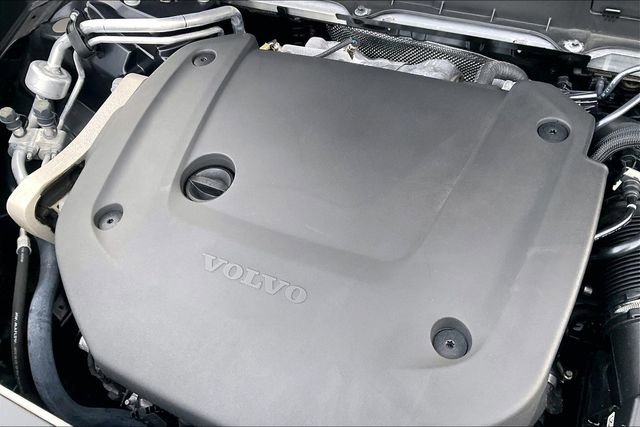 Used 2024 Volvo XC90 B6 Plus w/ Protection Package Premier image 31