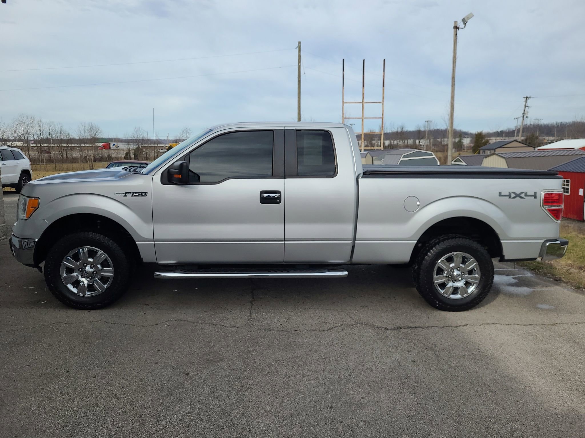 Used 2012 Ford F150 XLT w/ XLT Chrome Pkg image 6