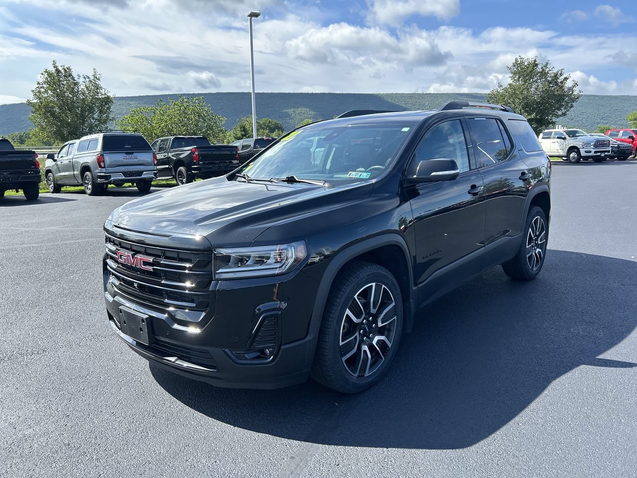 Used 2021 GMC Acadia SLT w/ Elevation Edition AWD/4WD video 3
