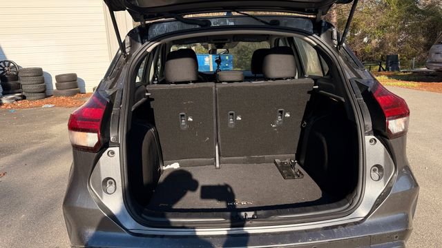 Used 2024 Nissan Kicks S image 24