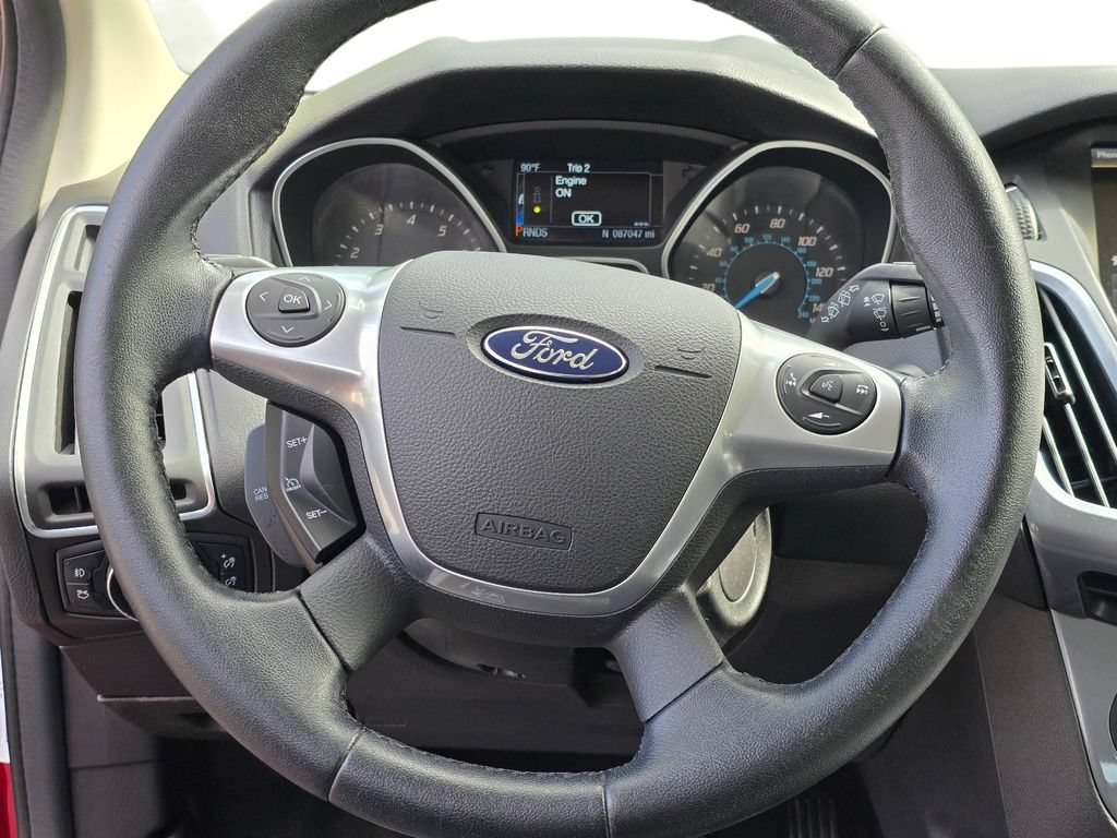 Used 2014 Ford Focus Titanium FWD image 16