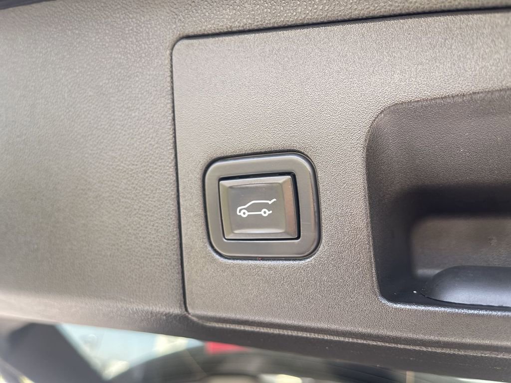 Certified 2023 Cadillac XT5 Premium Luxury image 8