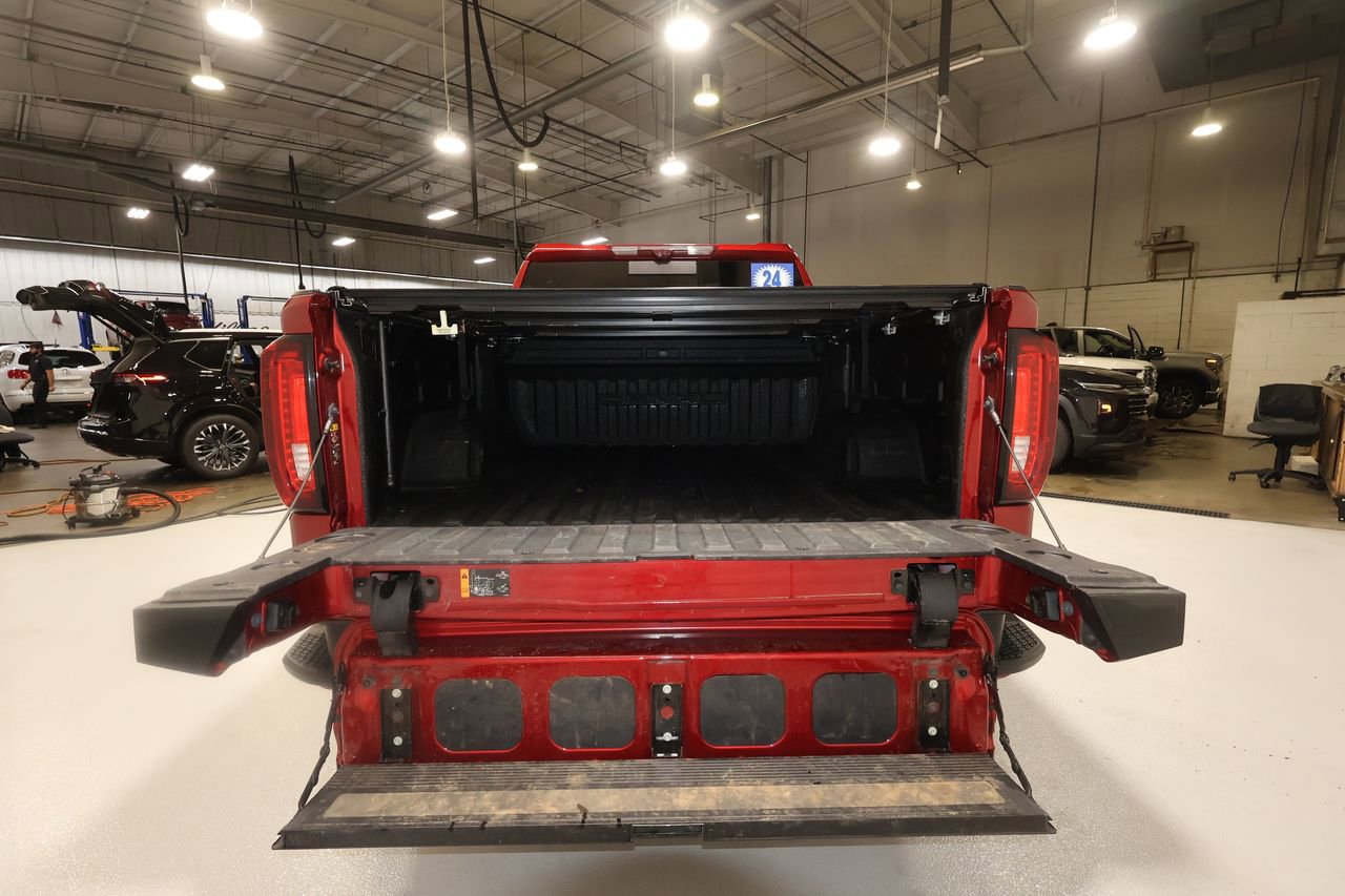 Used 2024 GMC Sierra 1500 Denali w/ Denali Reserve Package AWD/4WD image 27