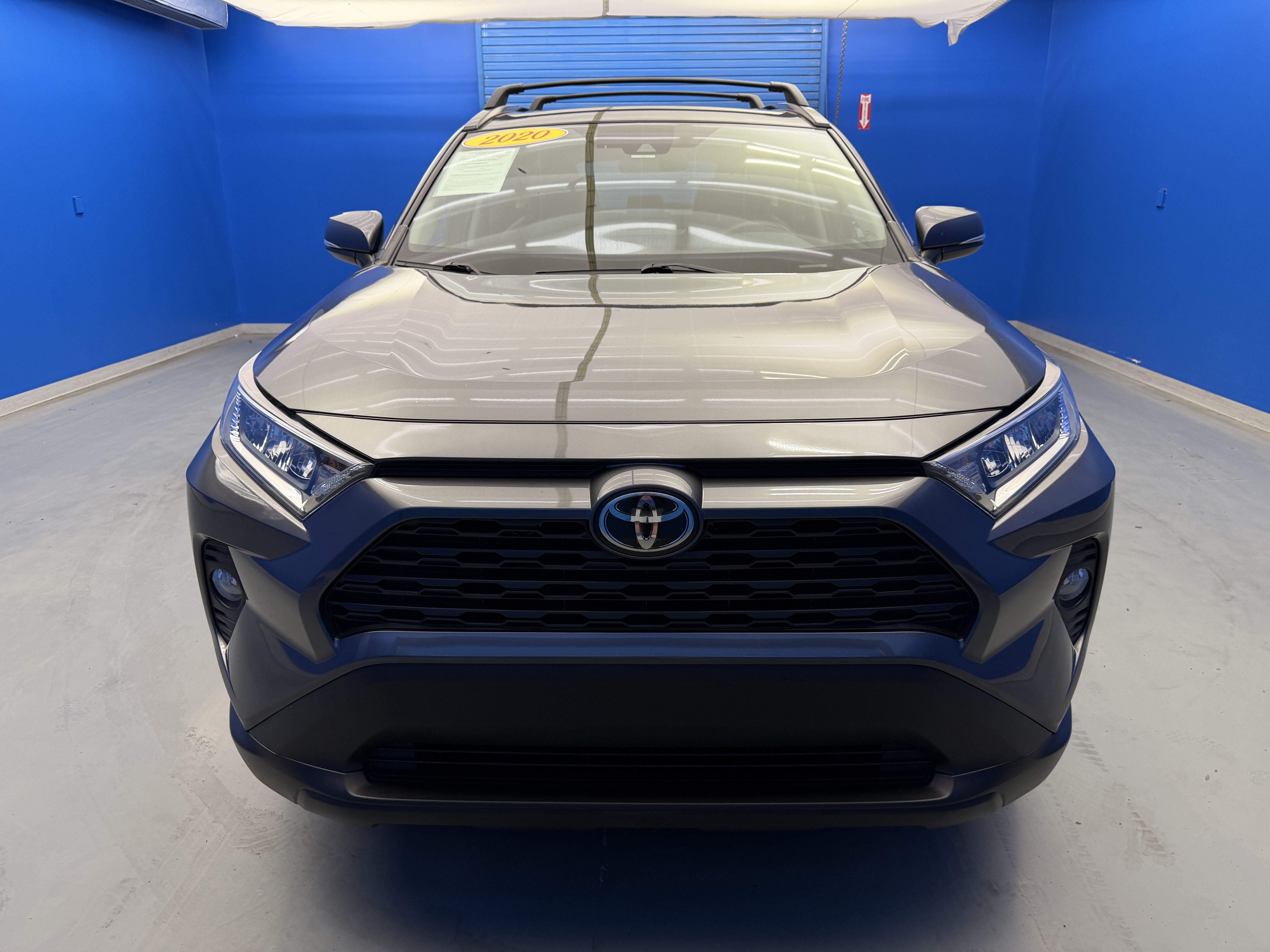 Used 2020 Toyota RAV4 XLE Premium AWD/4WD image 3