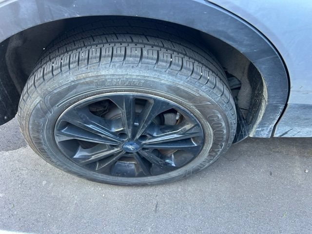 Used 2019 Ford Escape SEL AWD/4WD image 5