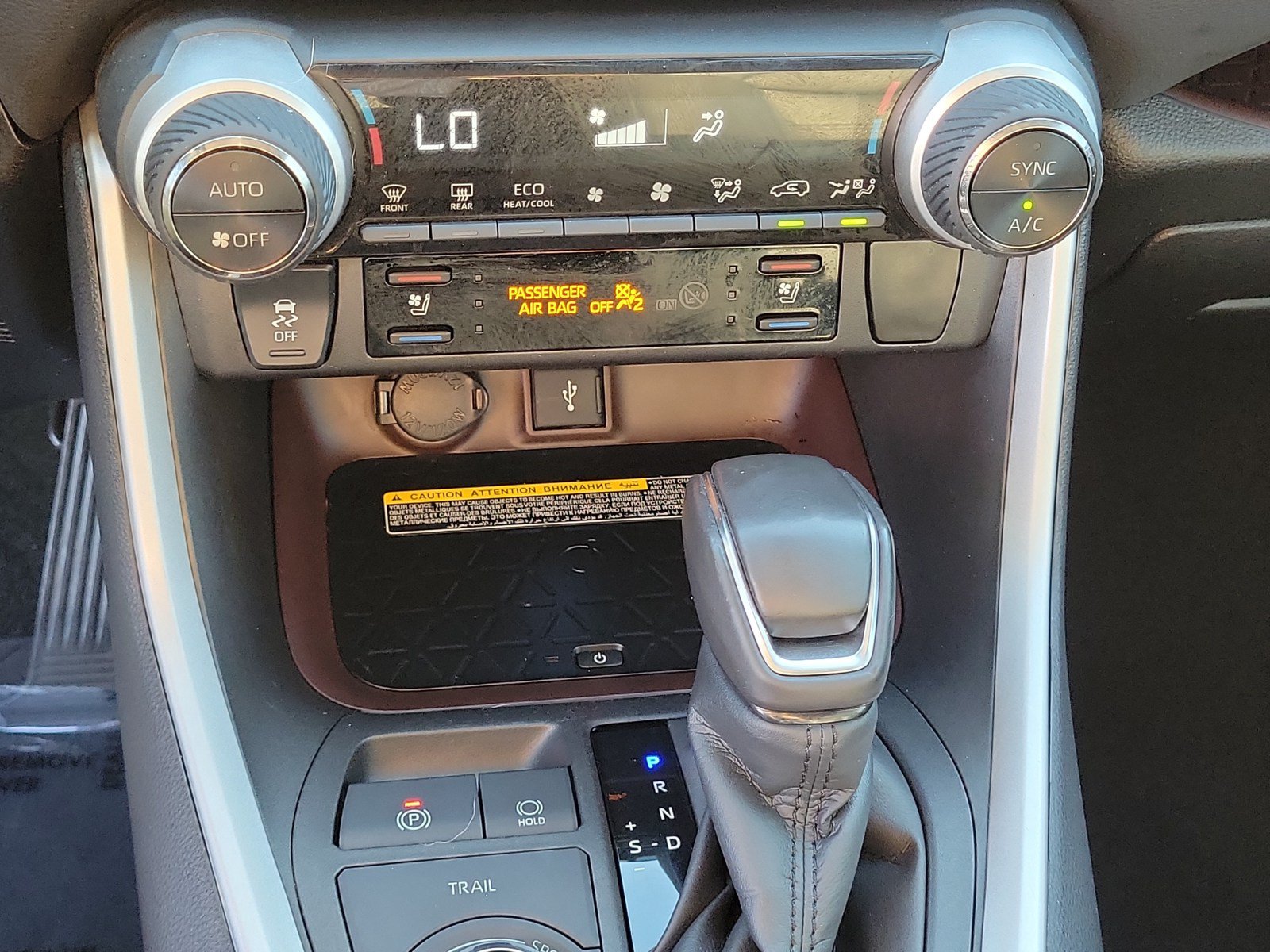 Used 2021 Toyota RAV4 Limited AWD/4WD image 22