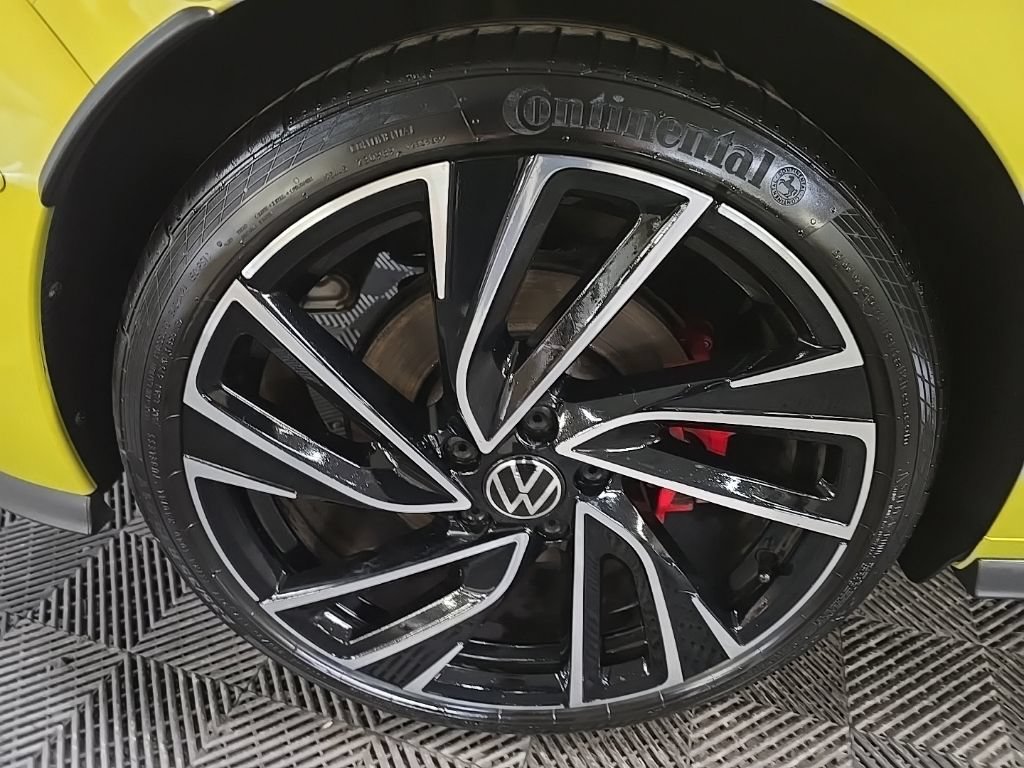 Used 2022 Volkswagen GTI Autobahn FWD image 14
