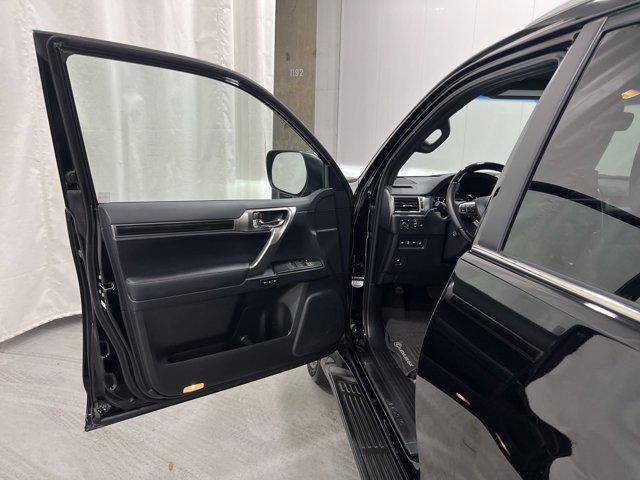 Certified 2023 Lexus GX 460 Premium w/ Premium Package AWD/4WD image 18