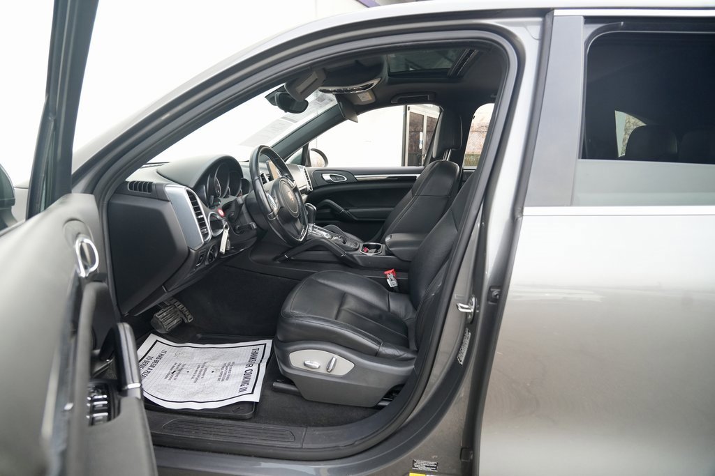 Used 2012 Porsche Cayenne image 24