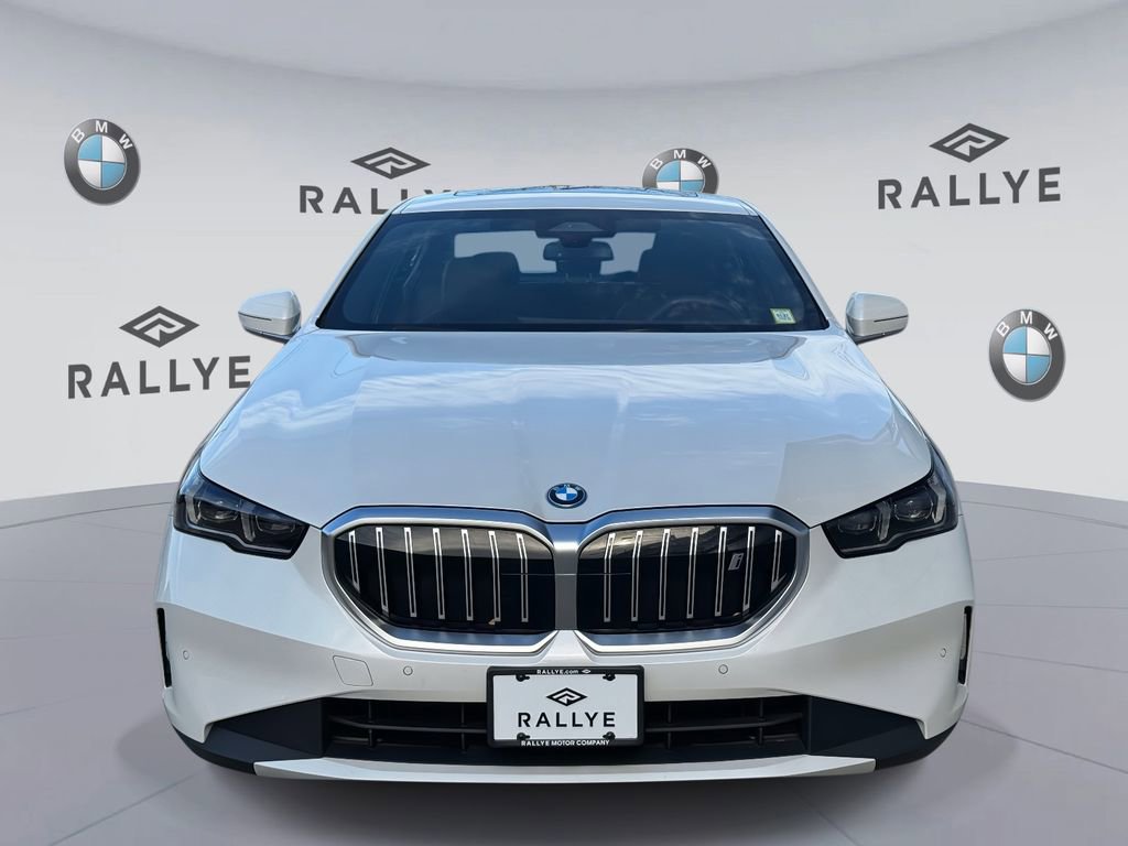 Certified 2024 BMW i5 eDrive40i w/ Convenience Package video 2