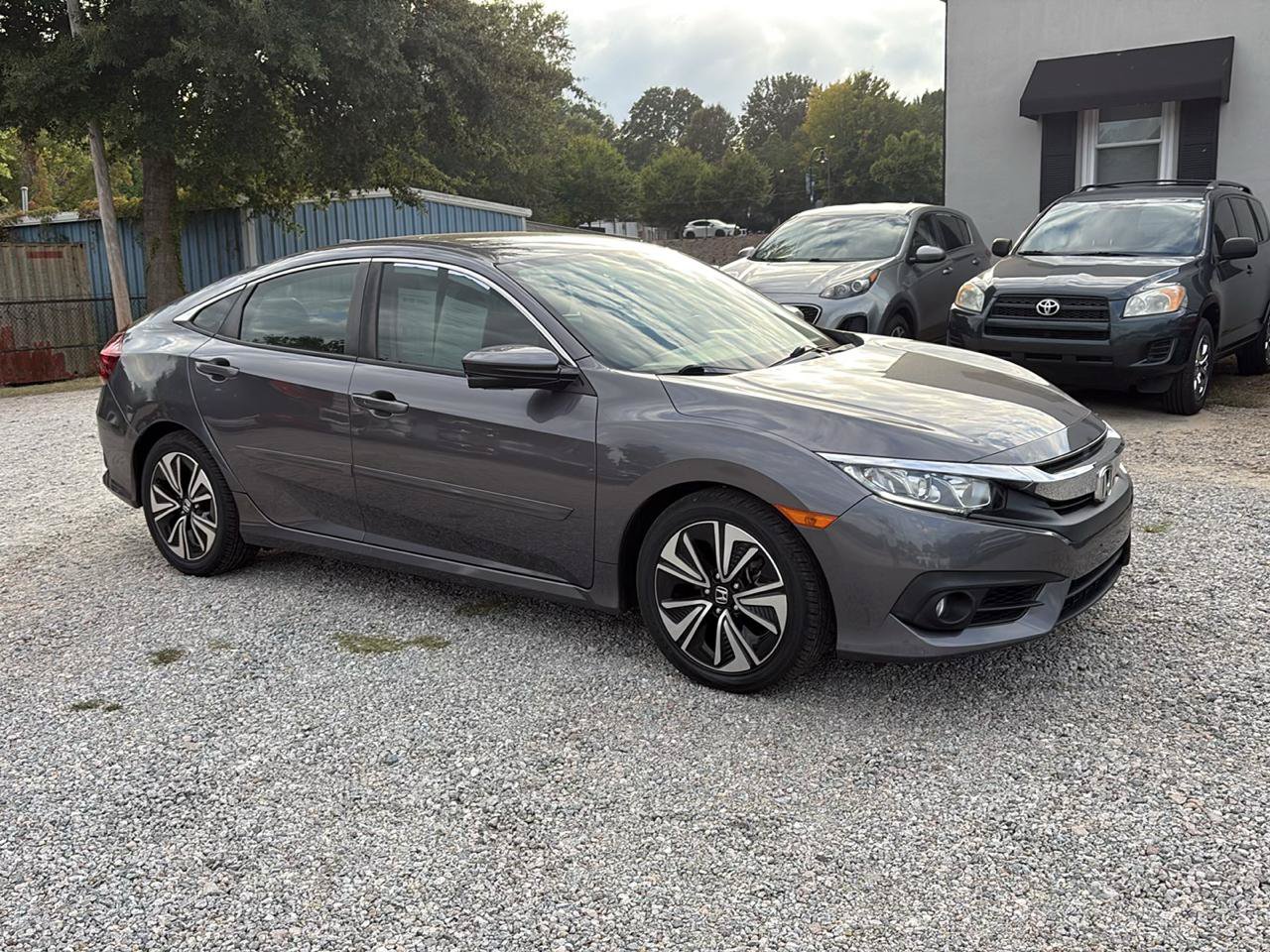 Used 2018 Honda Civic EX-T image 5