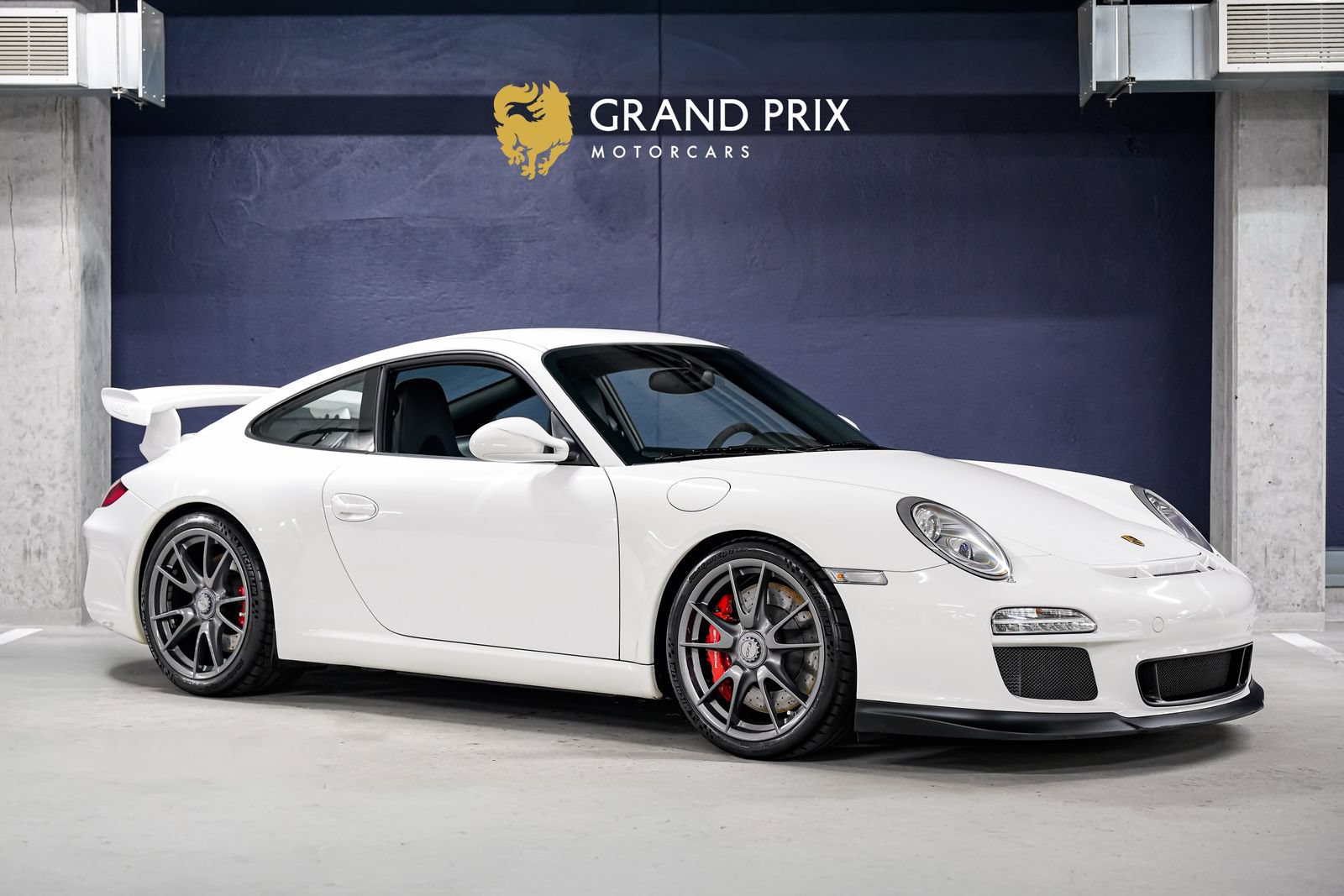 Used 2010 Porsche 911 GT3 RWD image 1