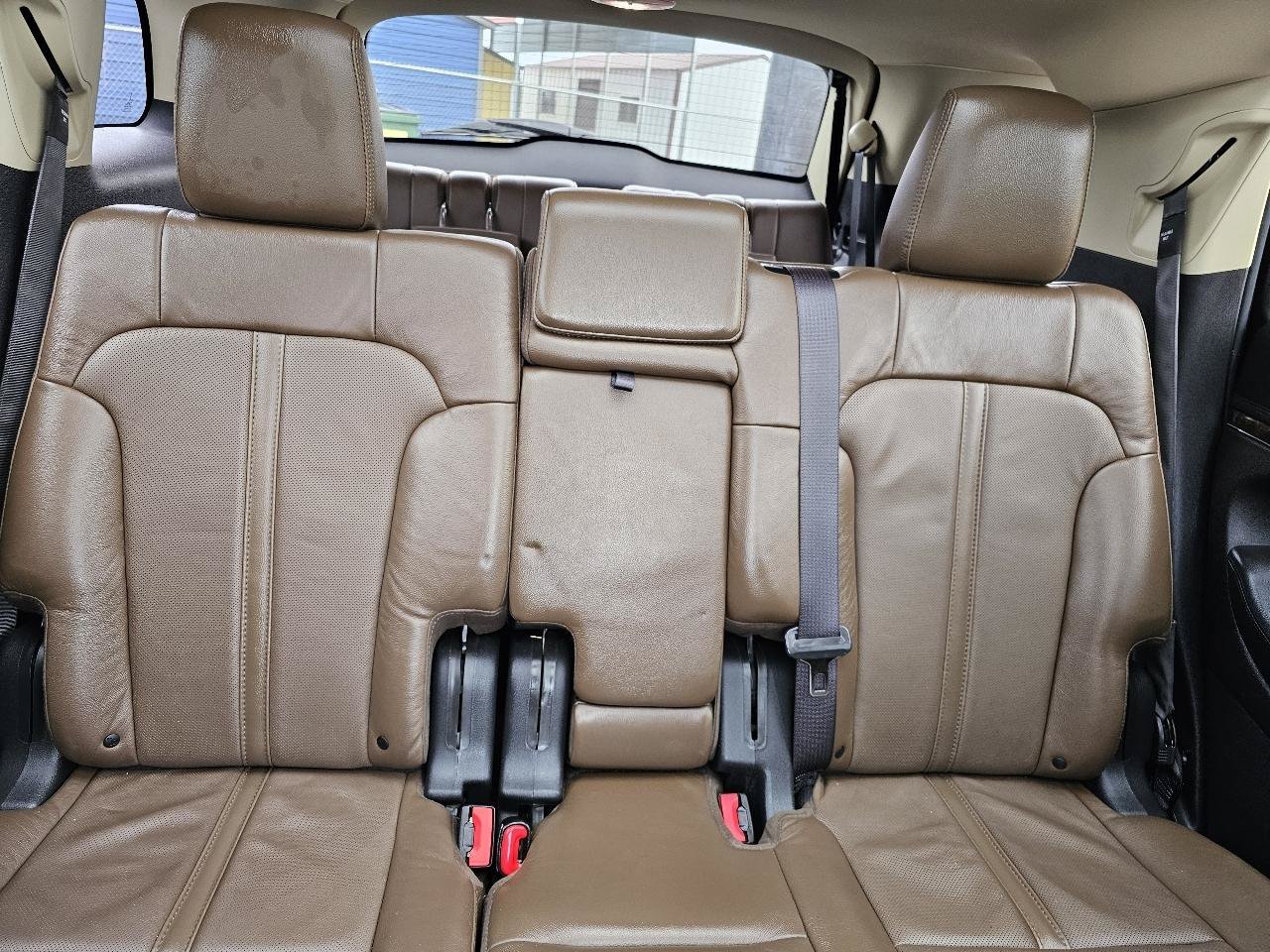 Used 2014 Lincoln MKT AWD image 30