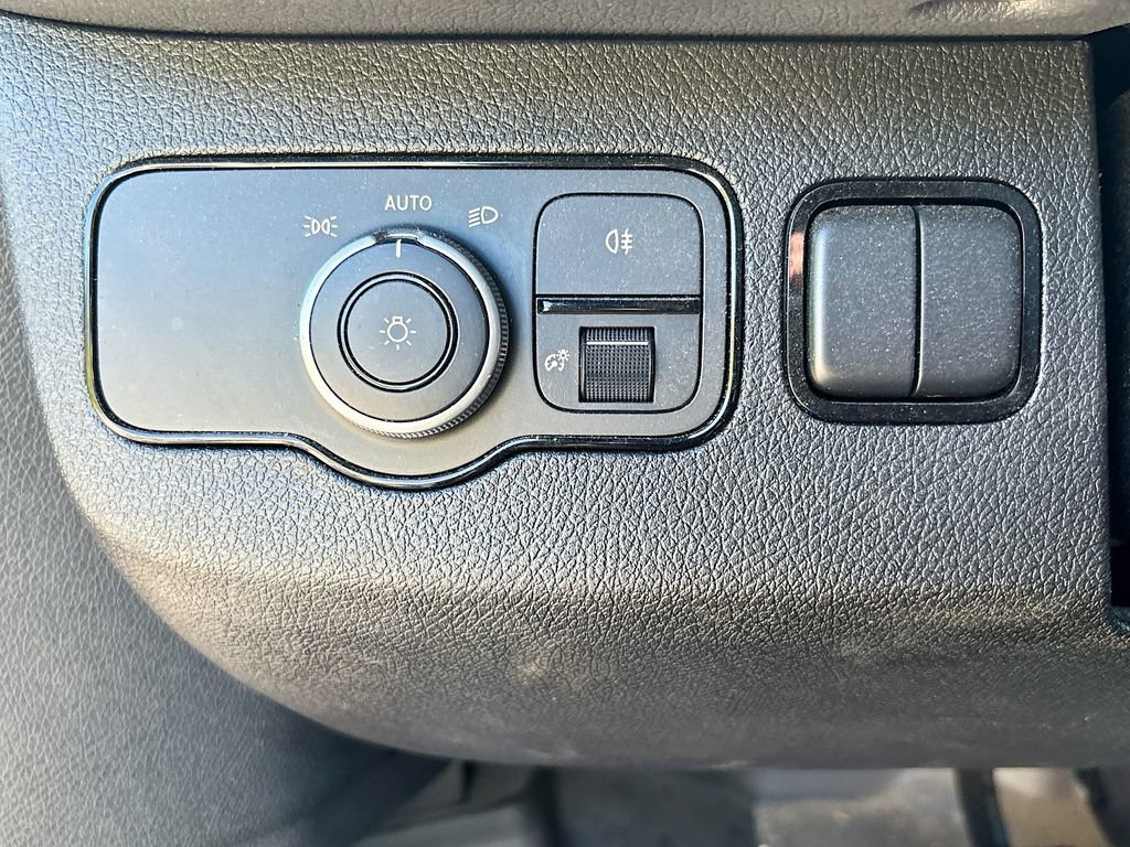 Used 2024 Mercedes-Benz Sprinter 2500 image 31