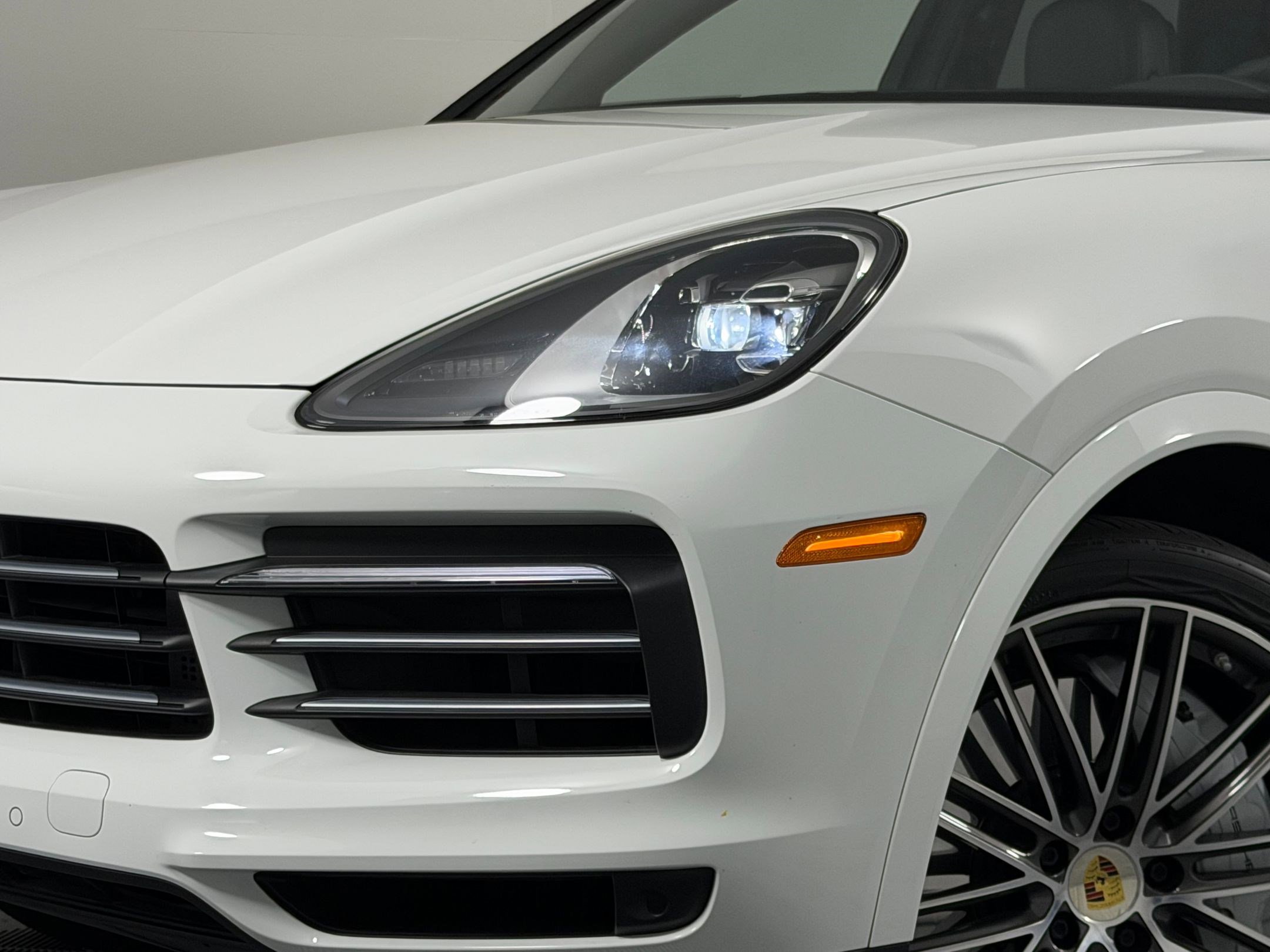 Used 2022 Porsche Cayenne image 11