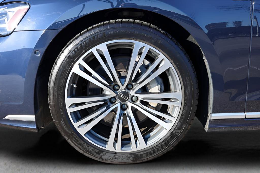 Used 2023 Audi A8 L 3.0T image 32