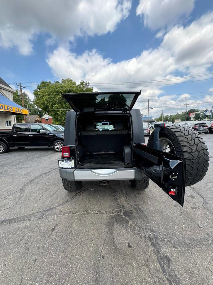 Used 2008 Jeep Wrangler Unlimited Sahara w/ Trailer Tow Group image 13